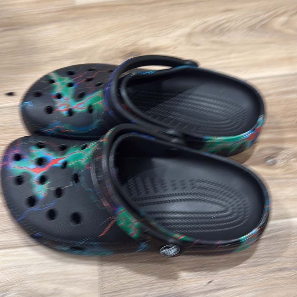 Crocs lightning Clogs - Picture 2 of 4